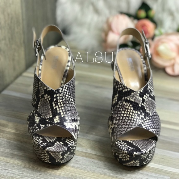 Michael Kors Mariana Sling Embossed LE Natural W - Picture 4 of 6